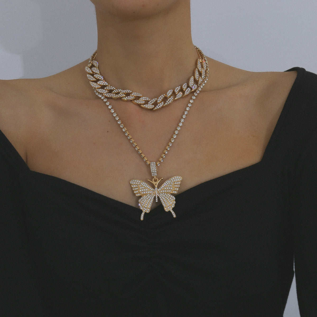 Sparkling Butterfly Necklace with Zircon – Elegant Women's Jewelry
