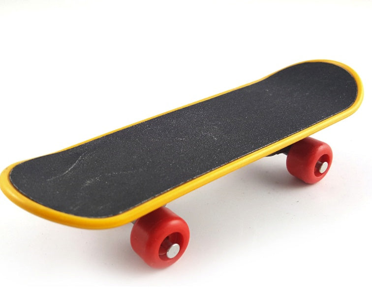 Intelligence Toy Parrot Mini Skateboard | Bird Training Toy