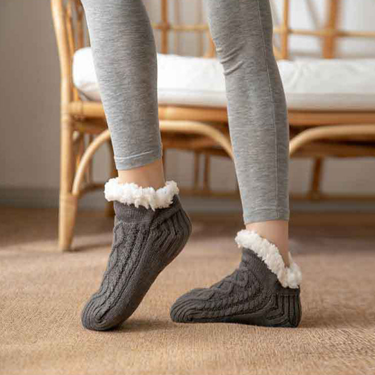 Women's Winter Cozy Socks – Non-Slip Plush Home Socks Warm