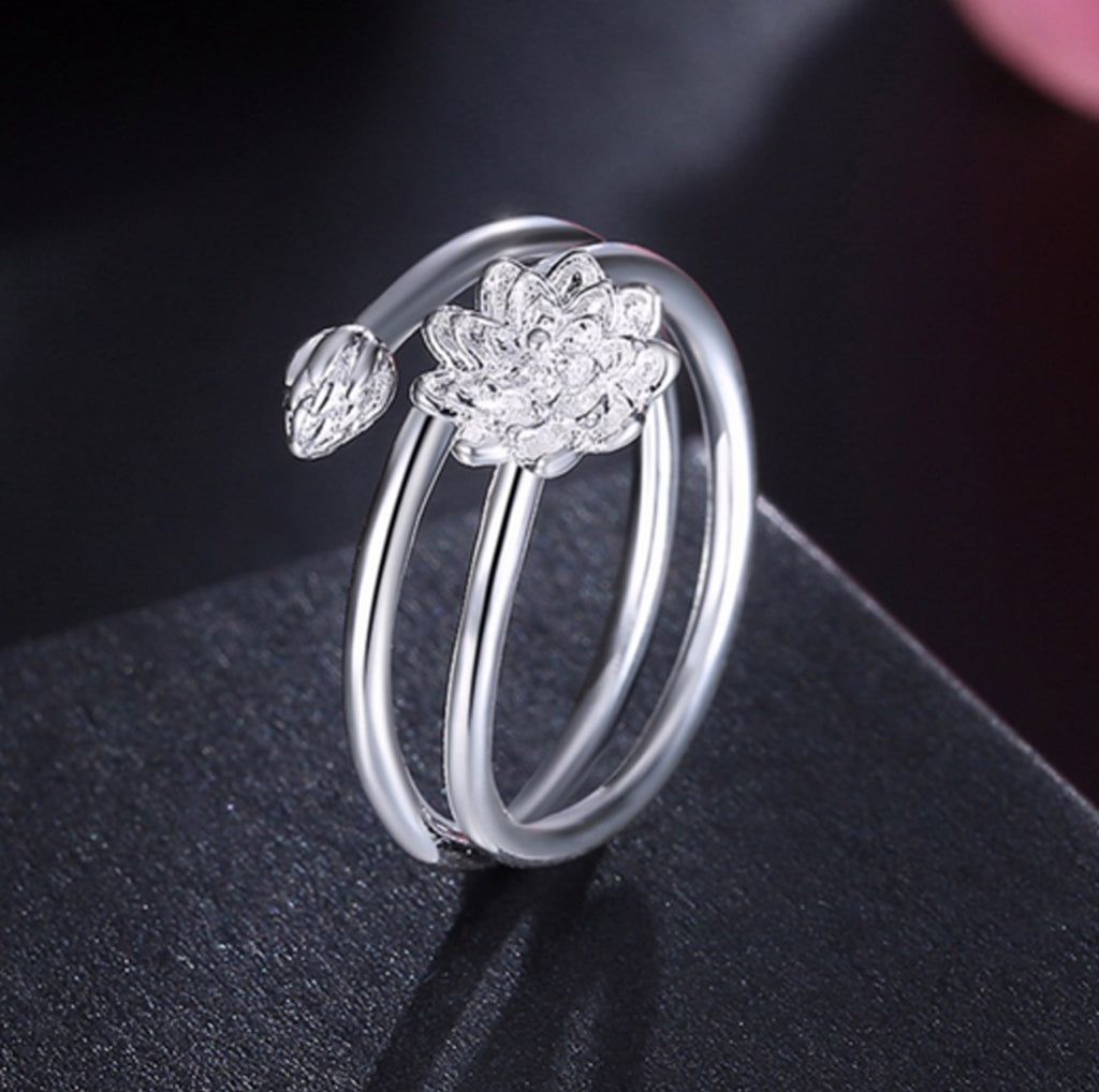Lotus ring, silver ring, women's ring, Japan and South Korea