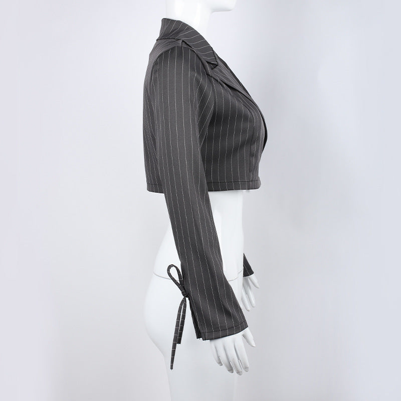 Elegant Women's Blazer with Deep V-Neck – Modern & Seductive