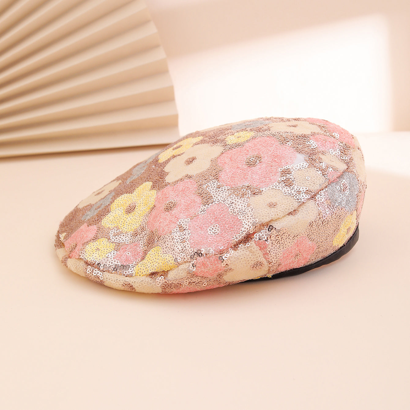 Elegant Women's Beret with Sequin Flower – Trendy Beret