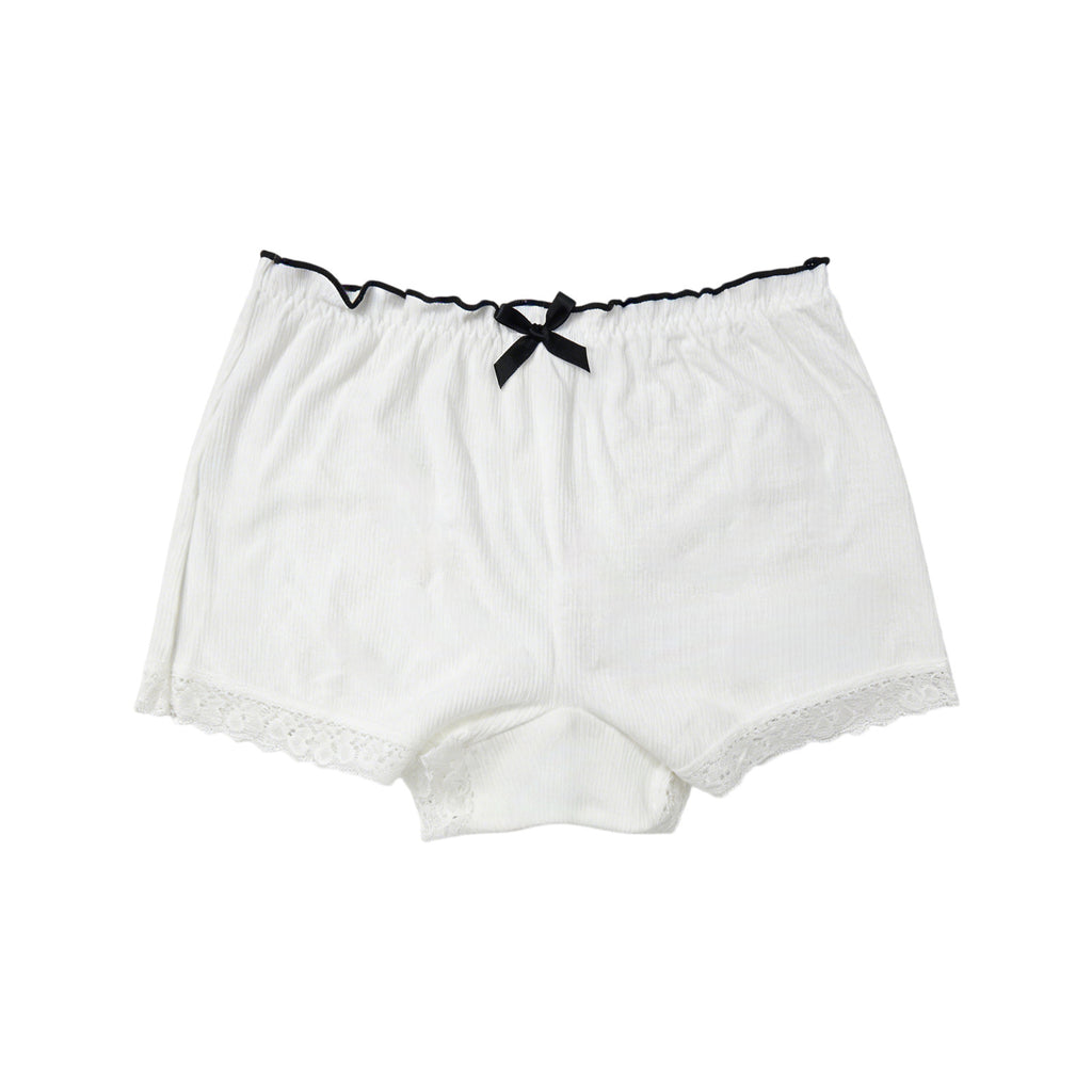 Comfortable women's breathable shorts – soft & non-constricting