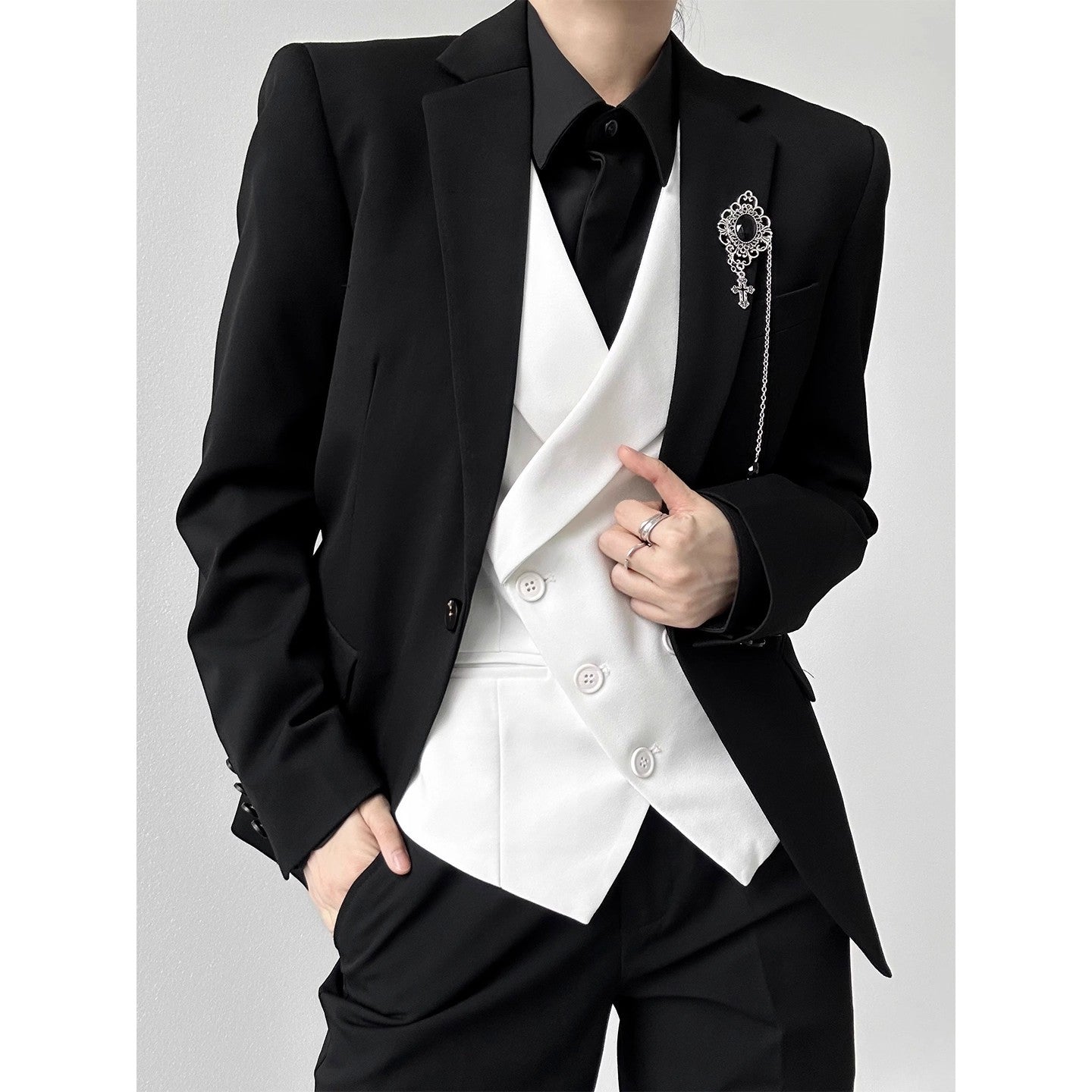Damen Anzugweste Weiß – Slim Fit, Elegant & Premium Stil