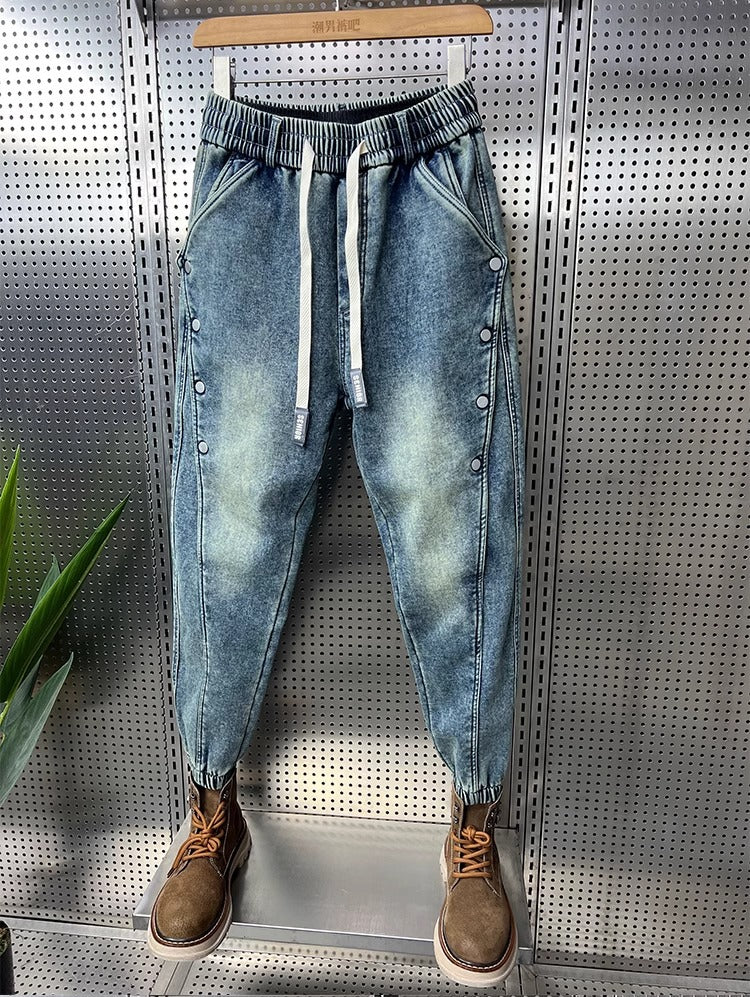 Men's Vintage Tapered Fit Jeans – Washed Denim with Buttons