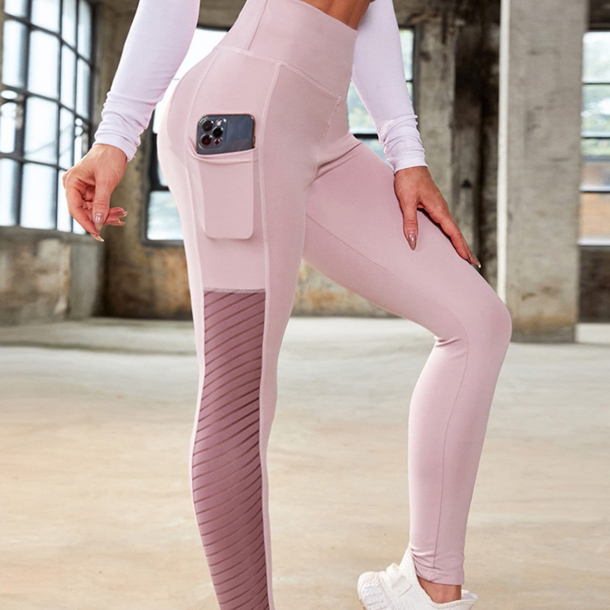 Women's Yoga Fitness Capri Leggings - Close-fitting Sports Pants