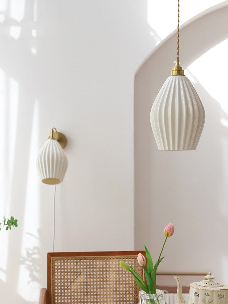 Elegant Brass Bedside Wall Lamp for Bedroom