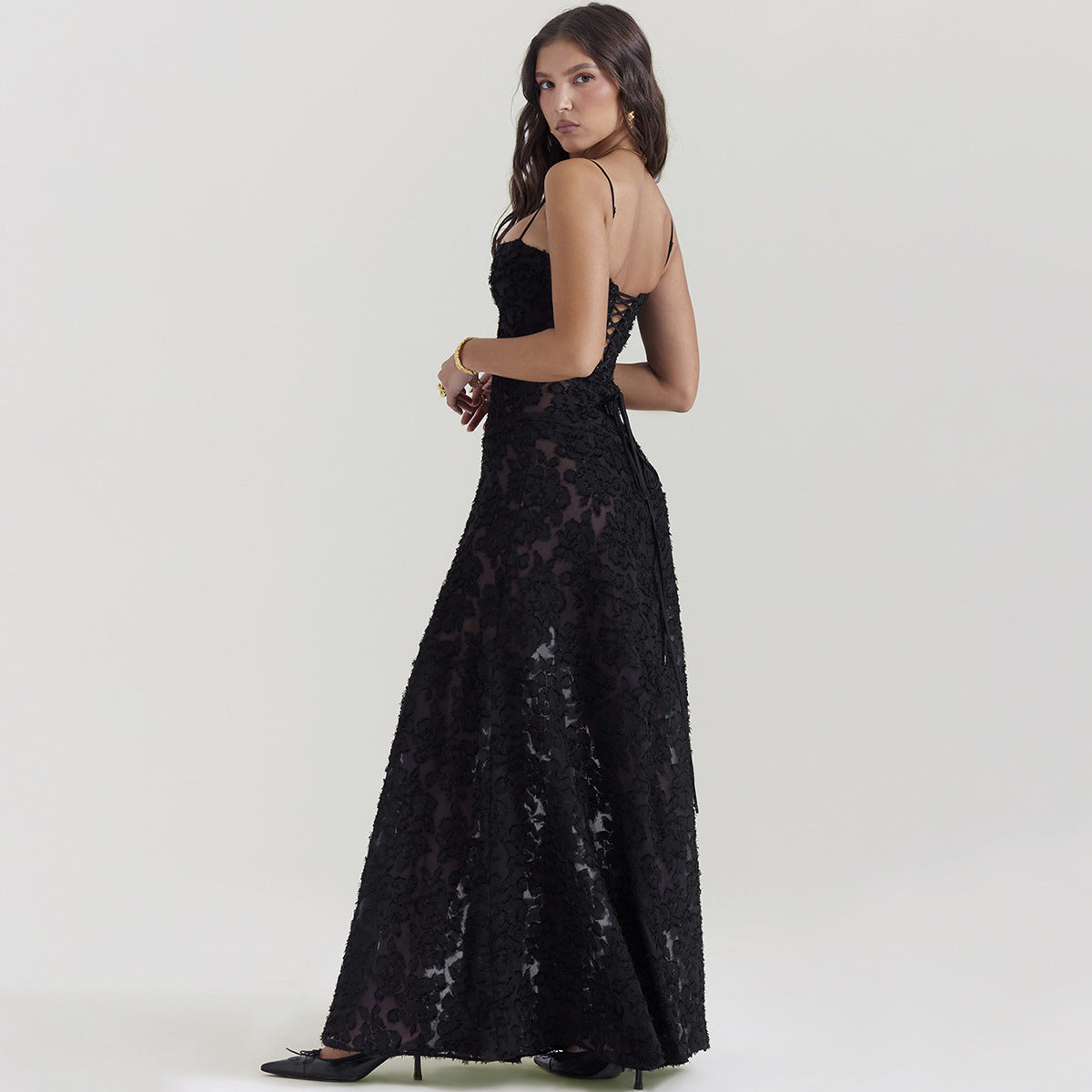 Elegant Lace Maxi Dress - Strapless Summer Evening Dress with Feminine Charm