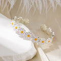 Creative bracelet with white flower drip oil design
