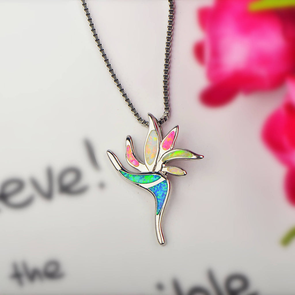 Peace Blossom Necklace with Opal – Elegant, Symbolic & Timeless