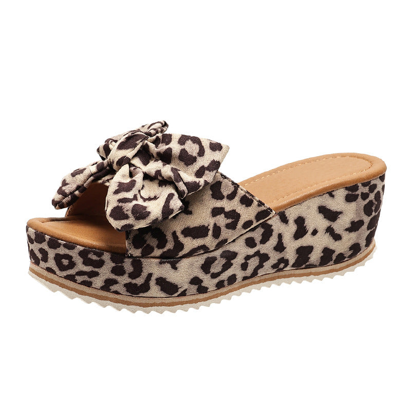 Damen Keil Pantoletten Leo | Schleife Plateau Sommer Schuhe