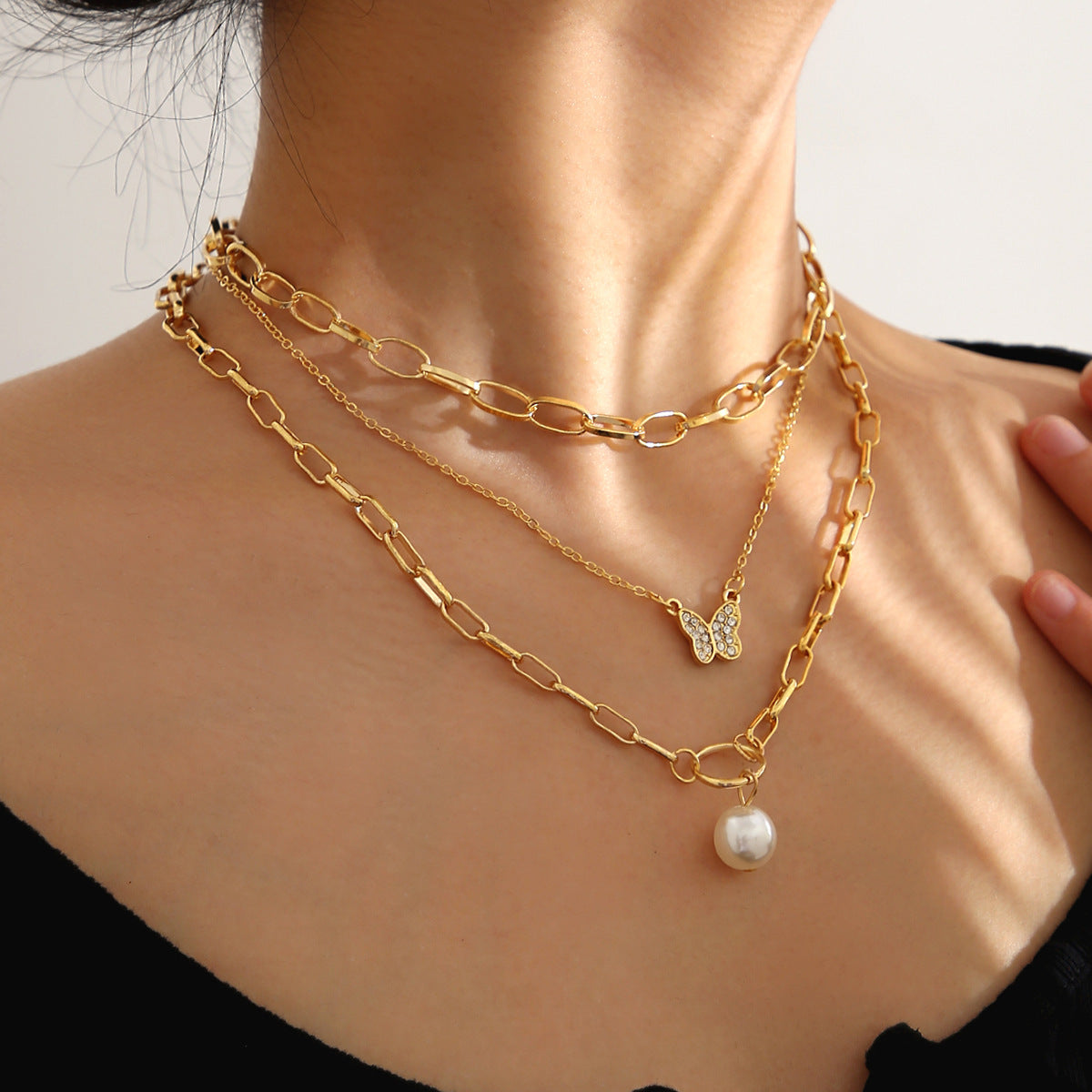 Multi-Layer Chain Necklace - Modern Women's Jewelry in a Stylish Layered Look