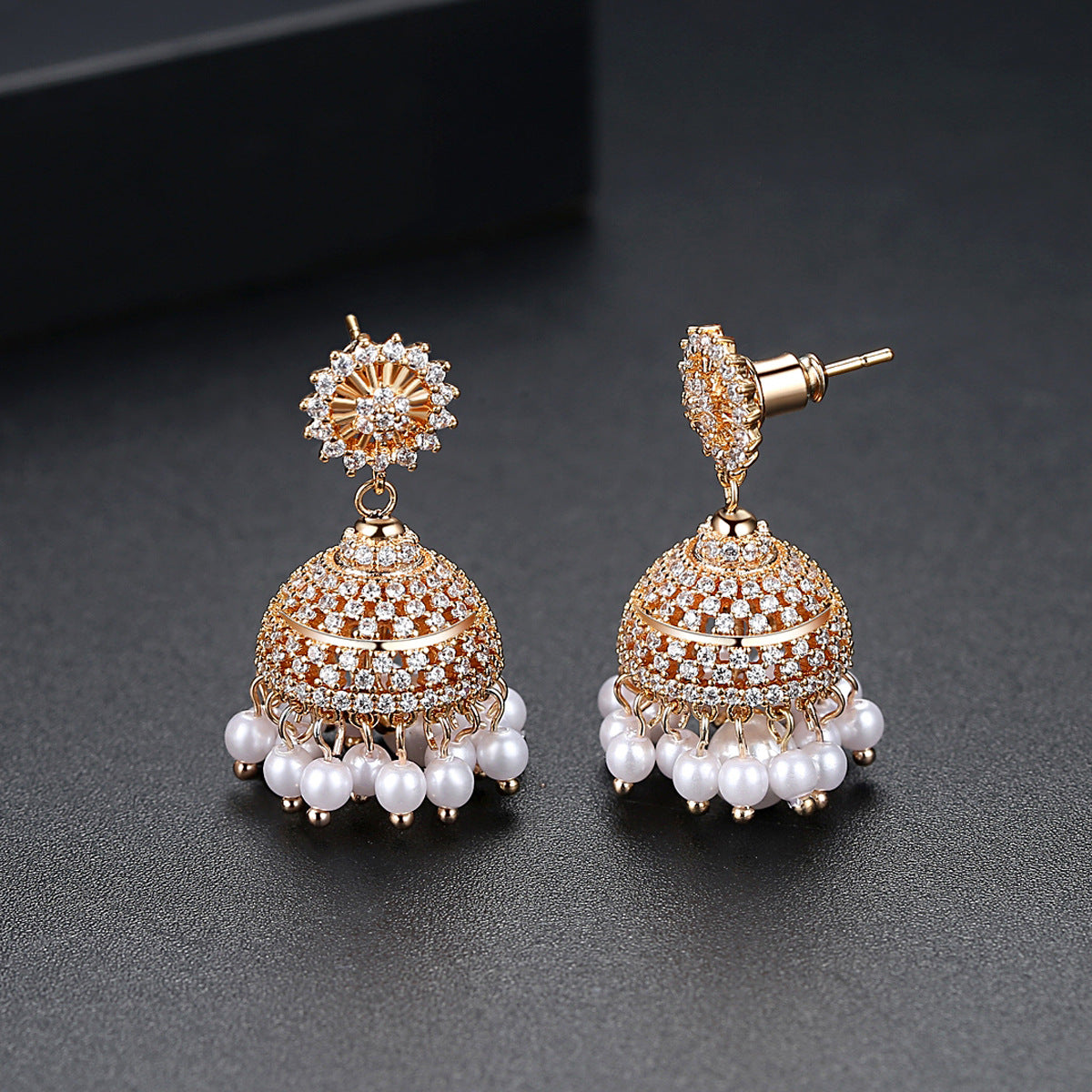 Goldene Glocken-Zirkonia Ohrringe – Elegante Funkelnde Ohrhänger für Damen