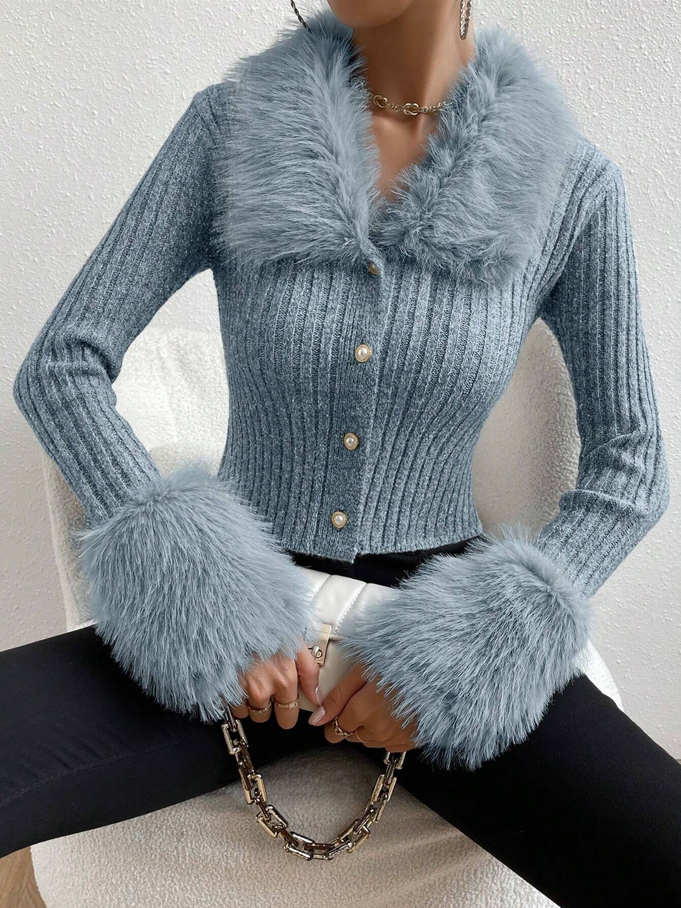 Elegant Cardigan with Fur Collar – Slim Fit V-Neck Cardigan