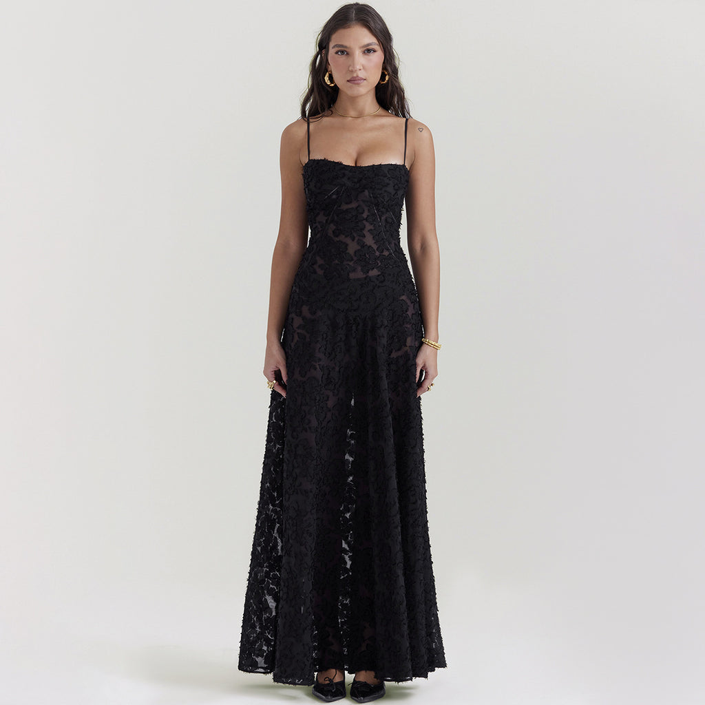 Elegant Lace Maxi Dress - Strapless Summer Evening Dress with Feminine Charm