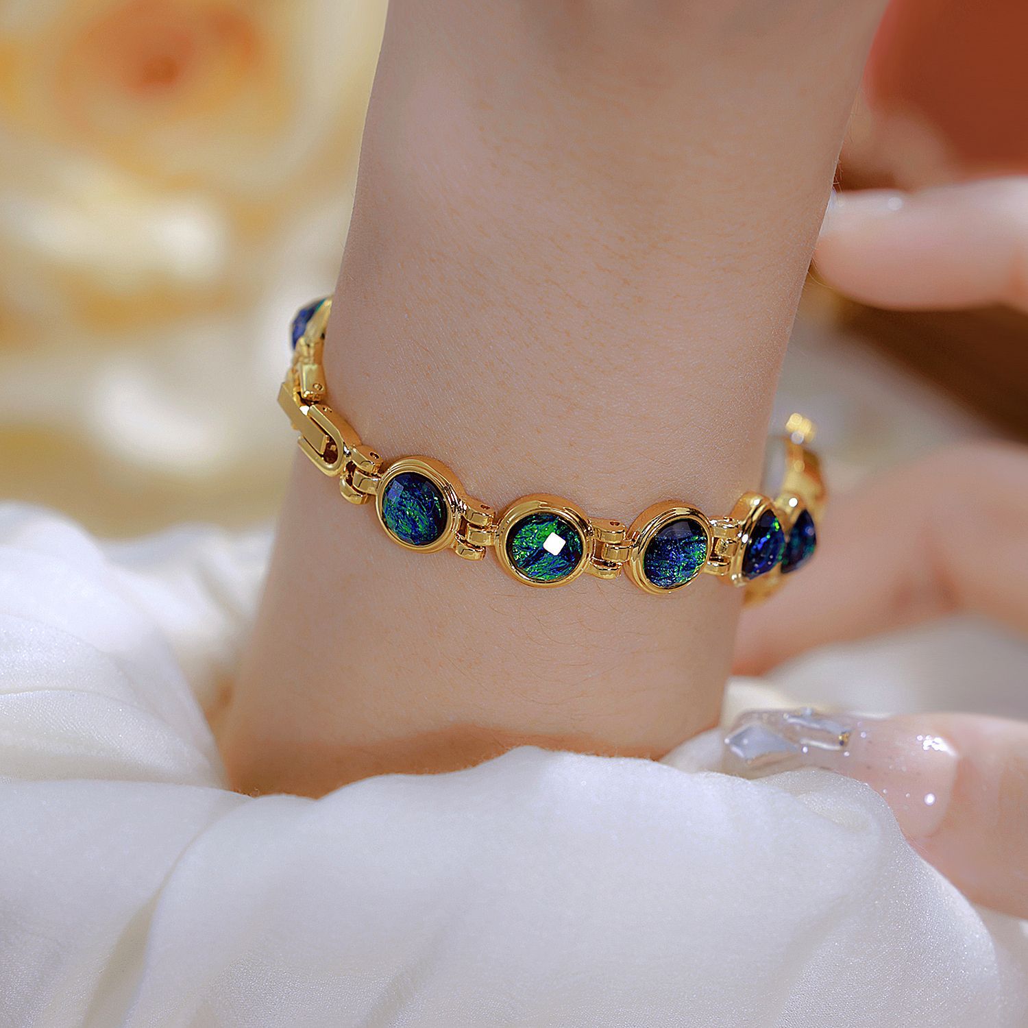 National Style Mid-ancient Light Luxury Malachit Bracelet Watch