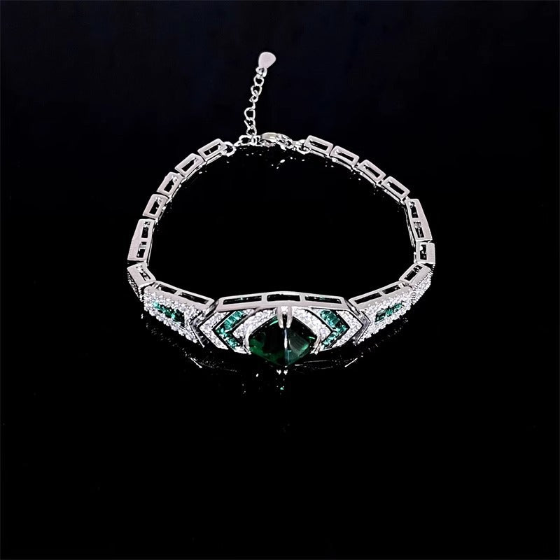 Robustes Retro-Armband mit Zirkonia und Smaragden für Damen, modisch und einzigartig mit luxuriösem Flair