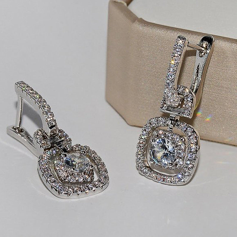 Funkelnde Zirkonia-Ohrringe – Elegante Damen Ohrstecker im Diamant-Look