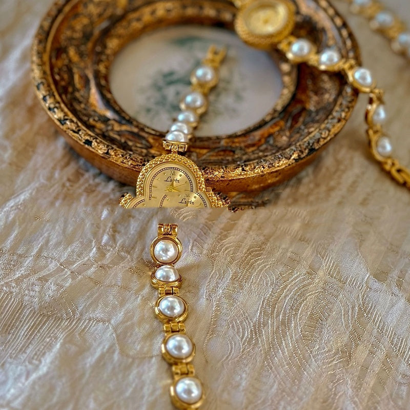 New, elegant antique-style wristwatch with pearls