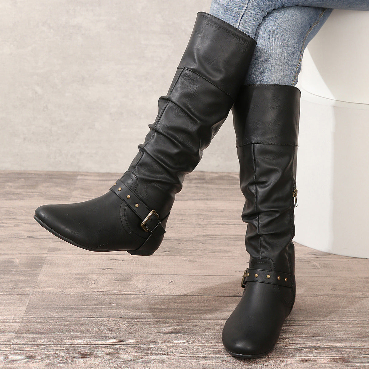 Damen Retro Leder Boots – Runde Spitze mit Schnallenriemen