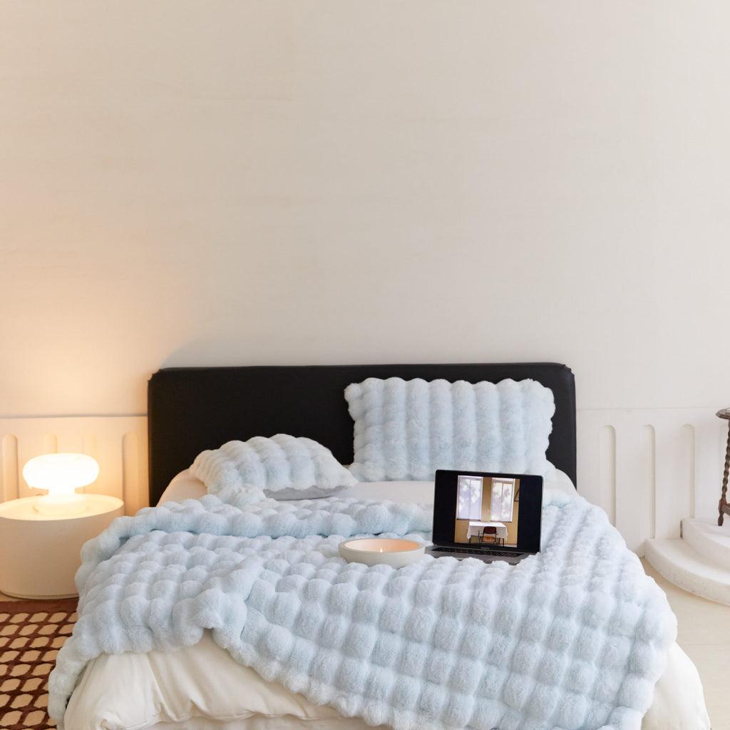 Kuscheldecke Bubble Velvet | weich warm flauschig modern