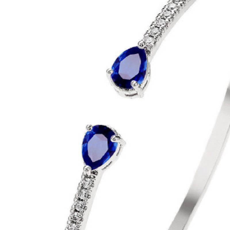 New luxurious personalized fashion bracelet with multiple zircons
