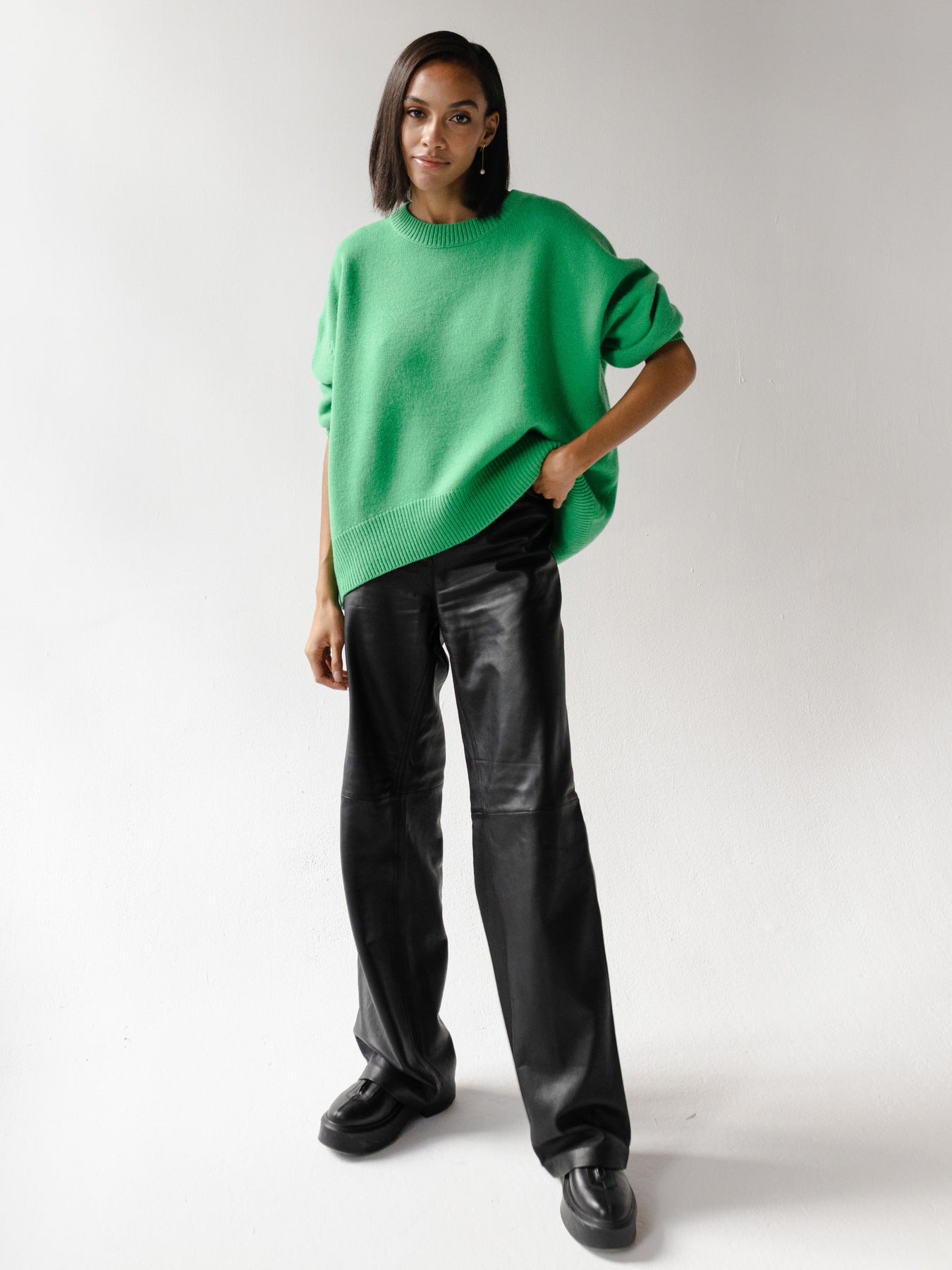 Versatile Women's Knitted Jumper – Loose Basic Pullover for Every Look