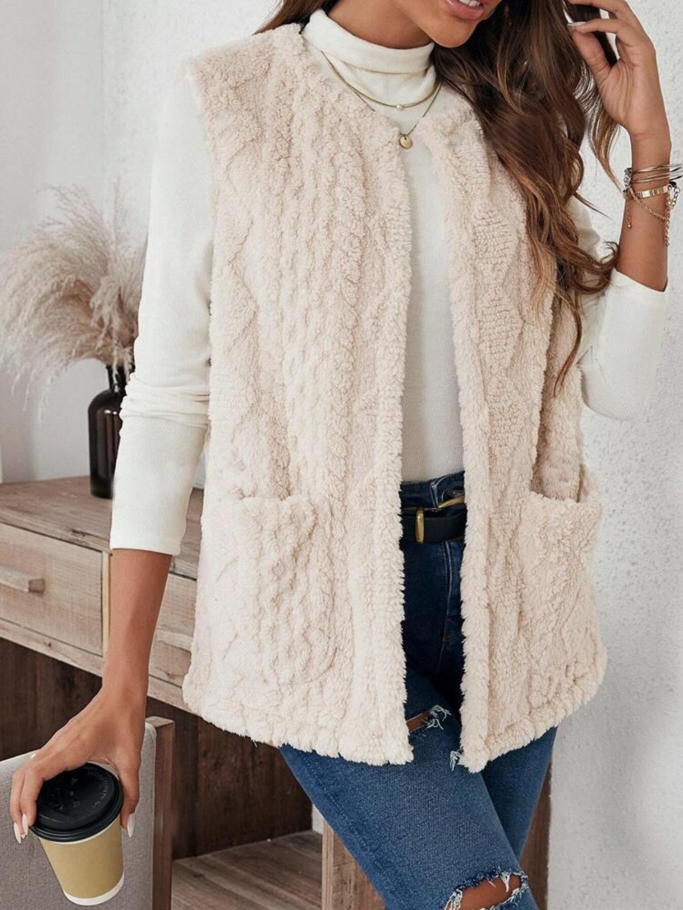 Damen Cardigan mit Plüsch-Taschen – Lässig, Warm & Stilvoll